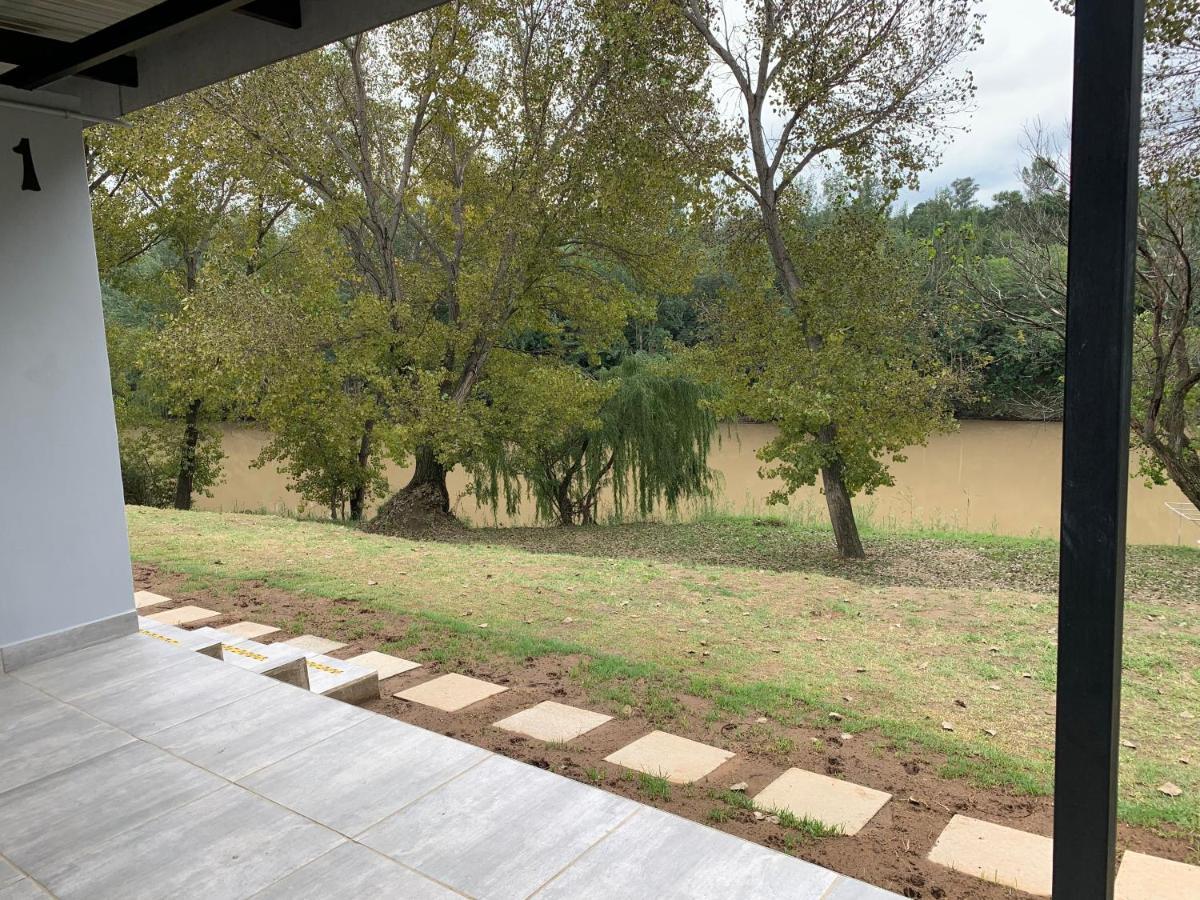 At The River Guest House Kroonstad Eksteriør billede